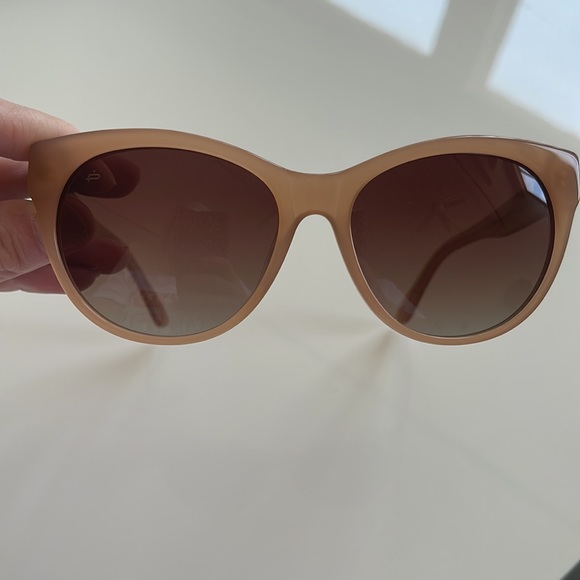 LA VITA by PRIVE REVAUX 55mm Blush tone sunglasses - Picture 4 of 5